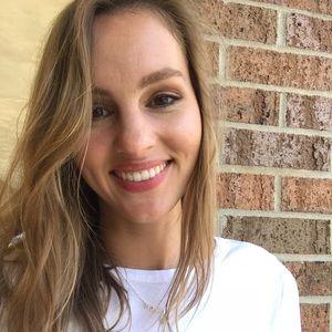 Meet your Posher, Jaclyn